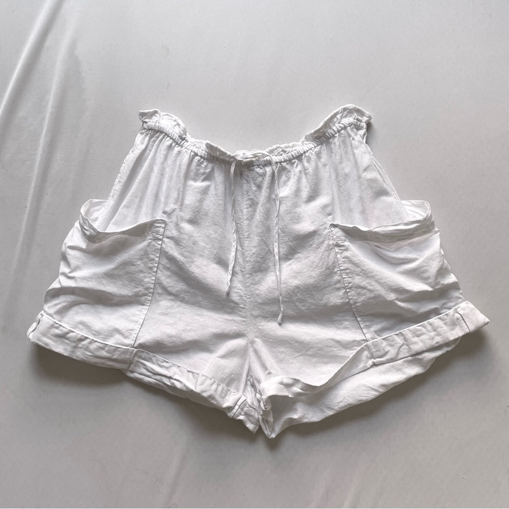 Zara Women's White Cotton Casual Summer Shorts
